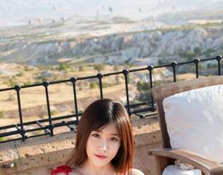 魅妍社 – 王婉悠的婚纱自拍：合集里藏着些啥？