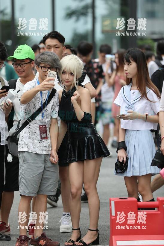 魔镜街拍-曼曼 魔镜街拍 - 曼曼的JK时刻:在线找到自己的‘班花’梦!